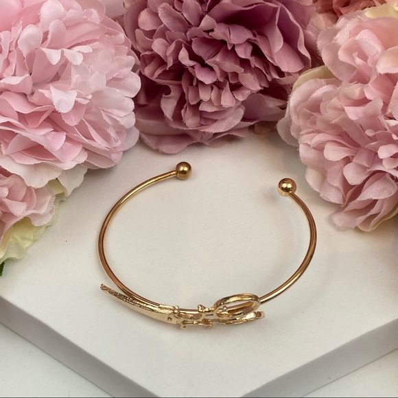 Decorative Scissor Bracelet Bangle Cuff - Picture 8 of 16